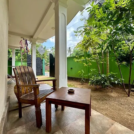 Siyon Yula - Guest House Hikkaduwa Room photo